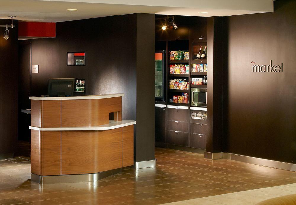 Courtyard By Marriott Savannah Midtown Exterior photo